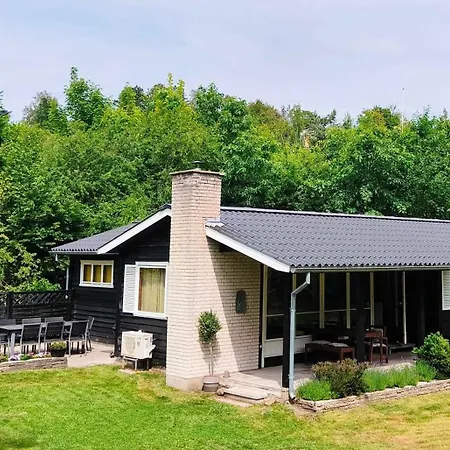 Cozy Steps From Lyngsbaek Vakantiehuis Ebeltoft