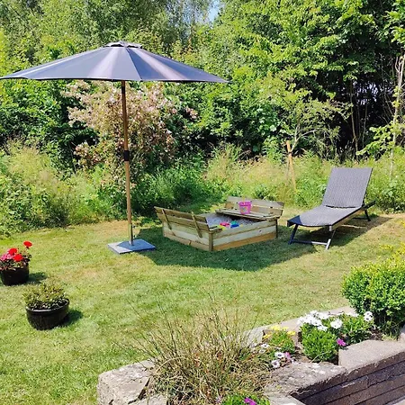 Vakantiehuis Cozy Steps From Lyngsbaek Ebeltoft