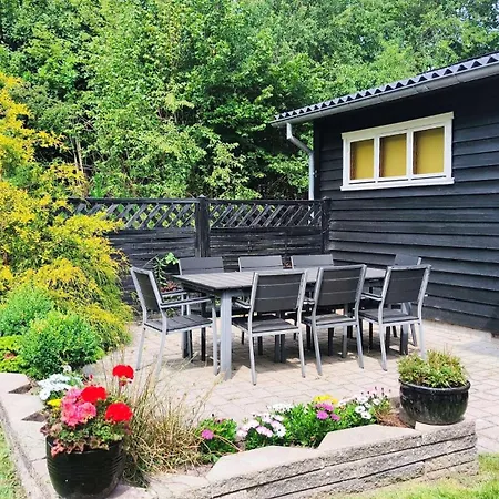 Cozy Steps From Lyngsbaek Hébergement de vacances *